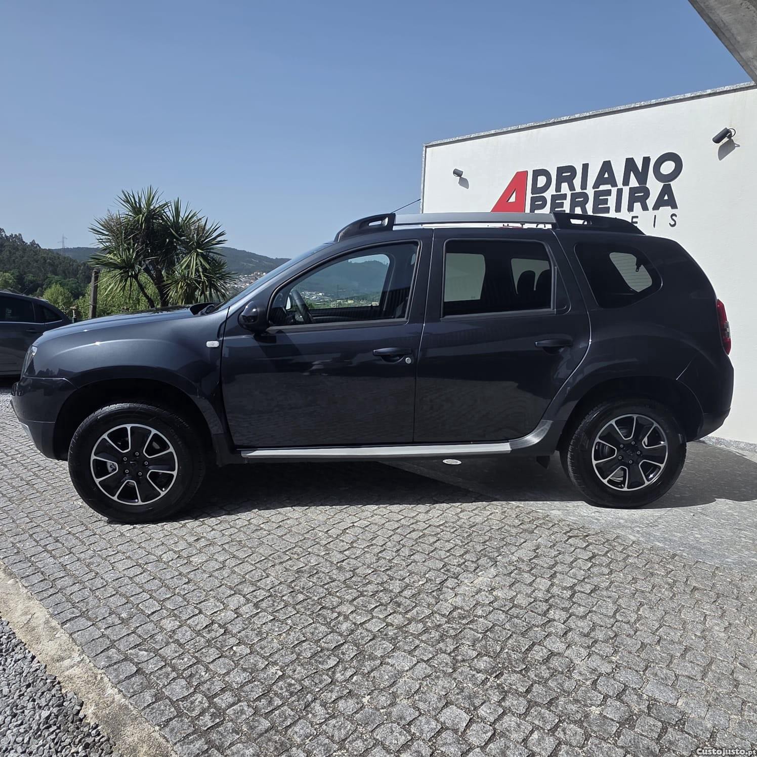 Dacia Duster 1.2 TCe SL Black Shadow — fotografia 15
