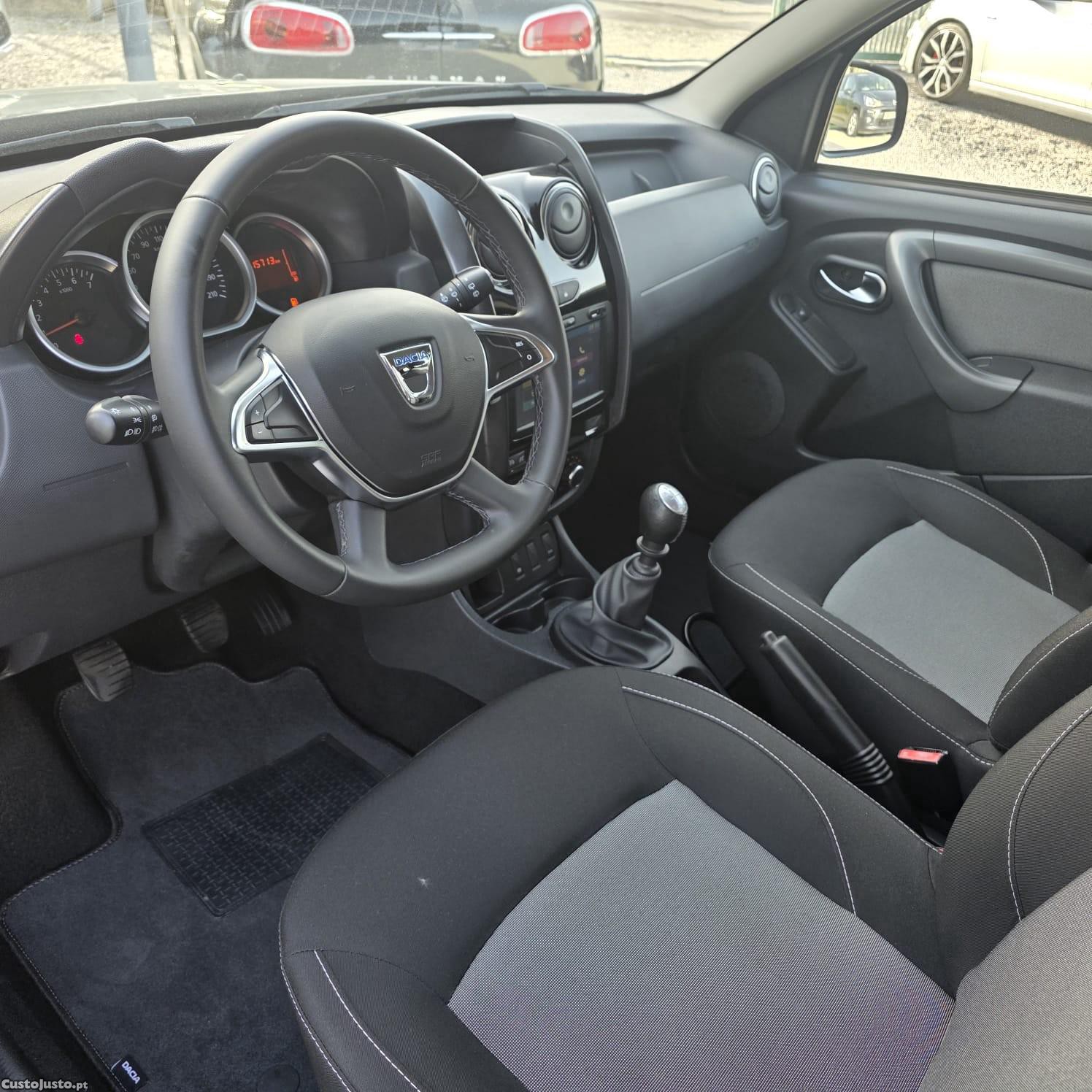 Dacia Duster 1.2 TCe SL Black Shadow — fotografia 21
