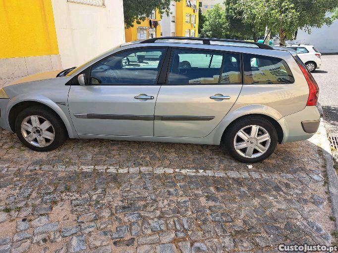 Renault Mégane Break 1.5Dci — fotografia 8