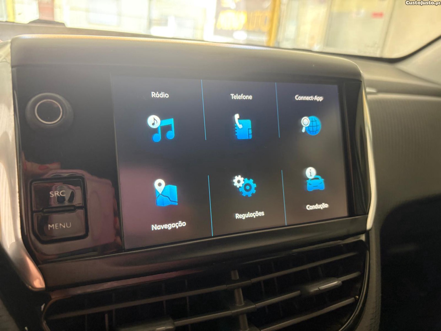 Peugeot 208 1.6 BlueHDi Style — fotografia 3