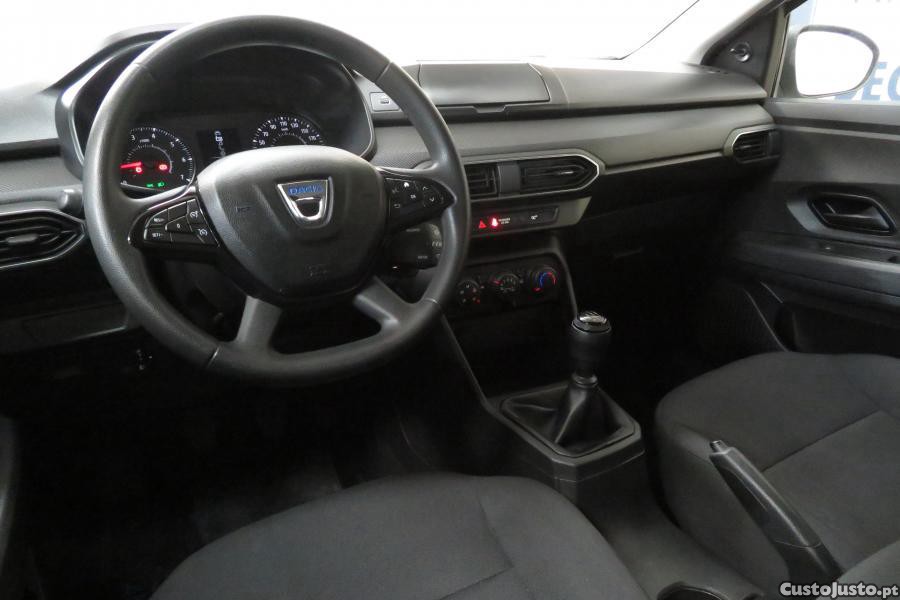 Dacia Sandero 1.0 SCe Essential — fotografia 22