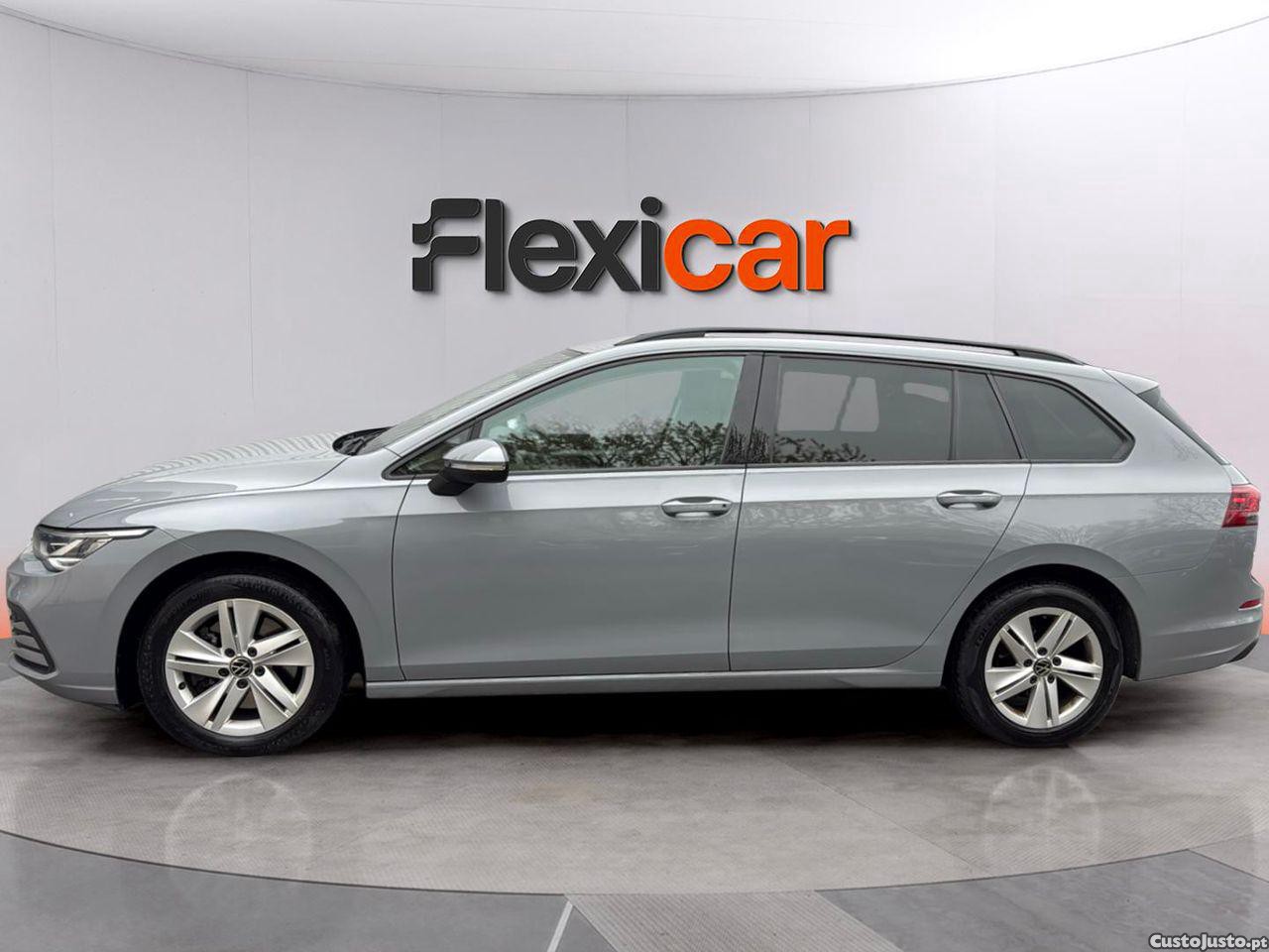 Volkswagen Golf Variant 2.0 TDi SCR Life — fotografia 14