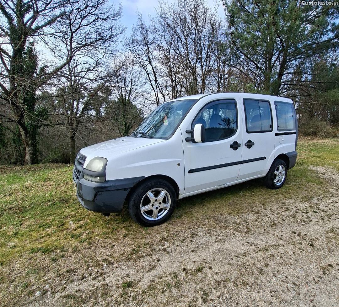 Fiat Doblo 1.9D — fotografia 2