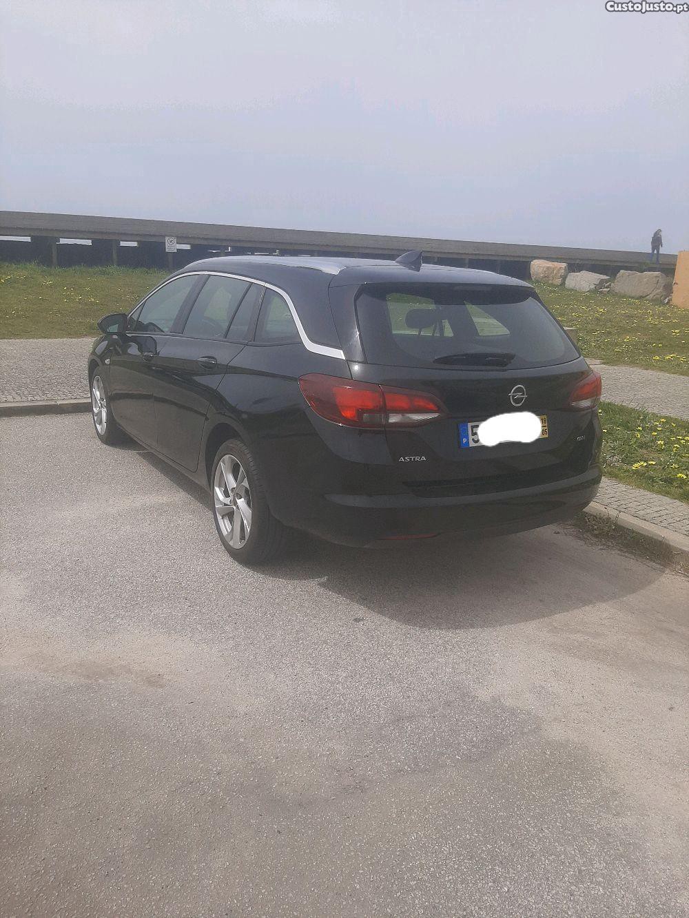 Opel Astra 1.6 CDTI Sport Tourer — fotografia 5