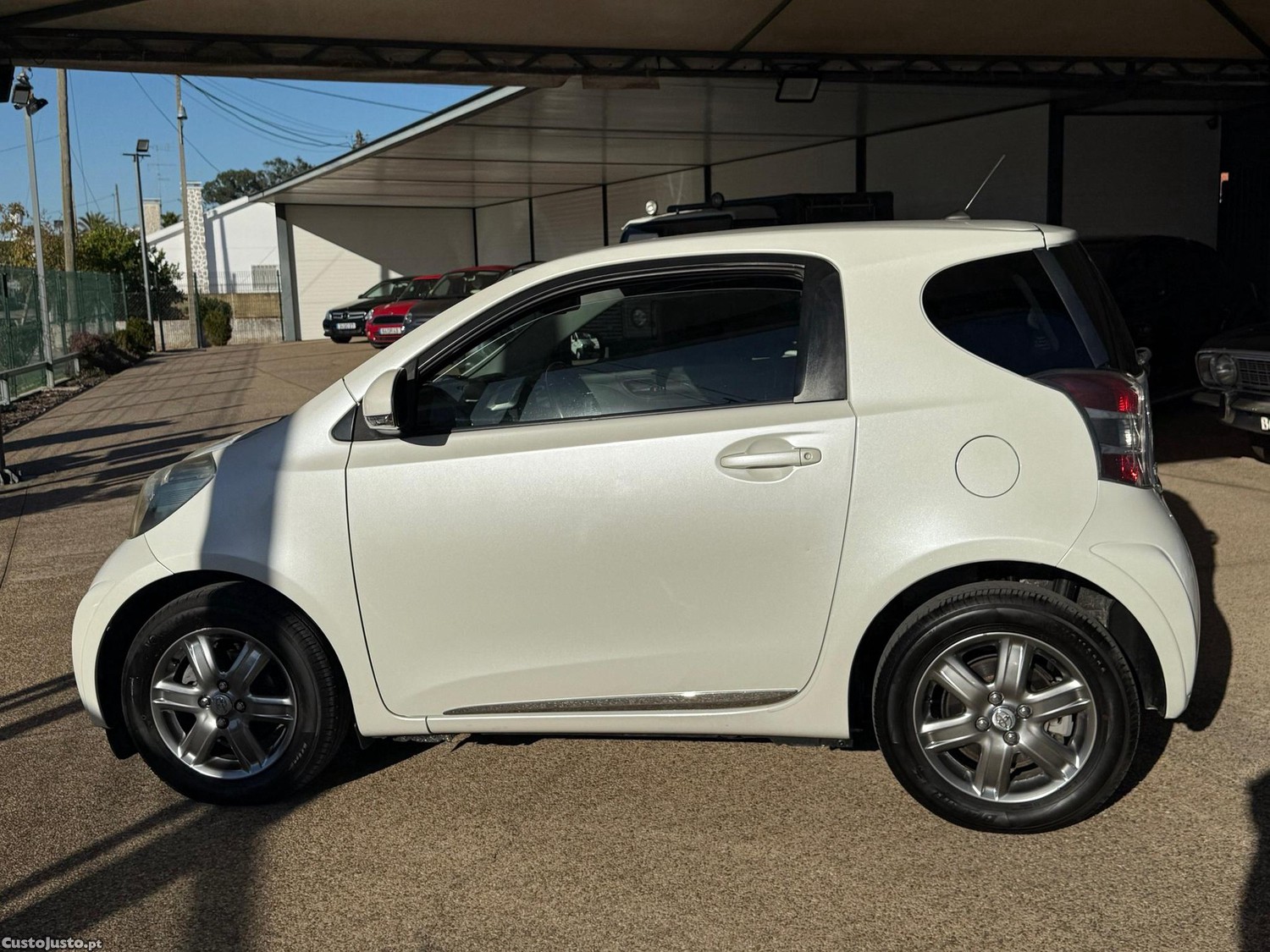 Toyota iQ 1.0 VVT-i 2 EP — fotografia 4