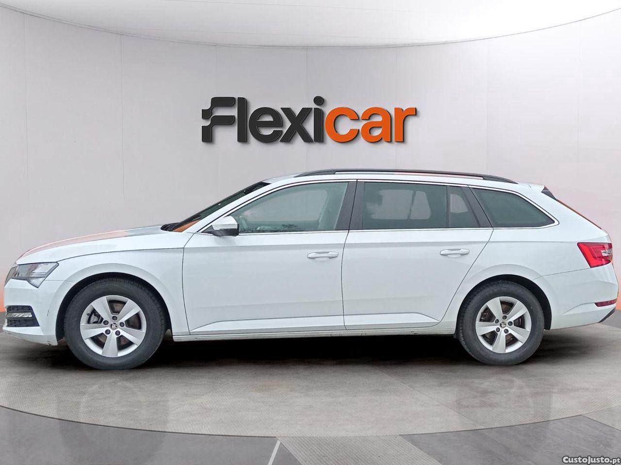 Skoda Superb Break 2.0 TDI Ambition DSG — fotografia 14
