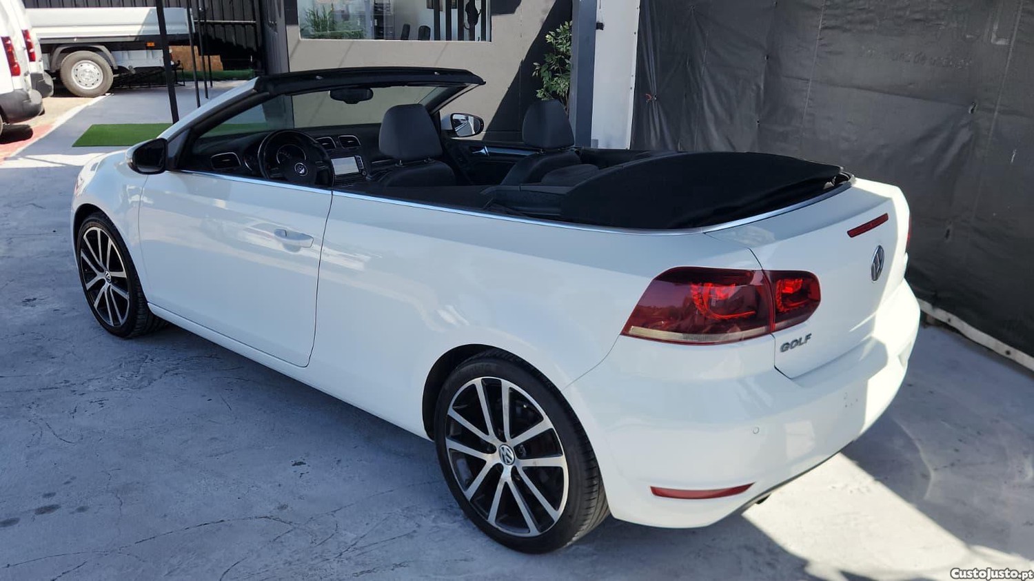 Volkswagen Golf Cabriolet 1.6 TDI — fotografia 6