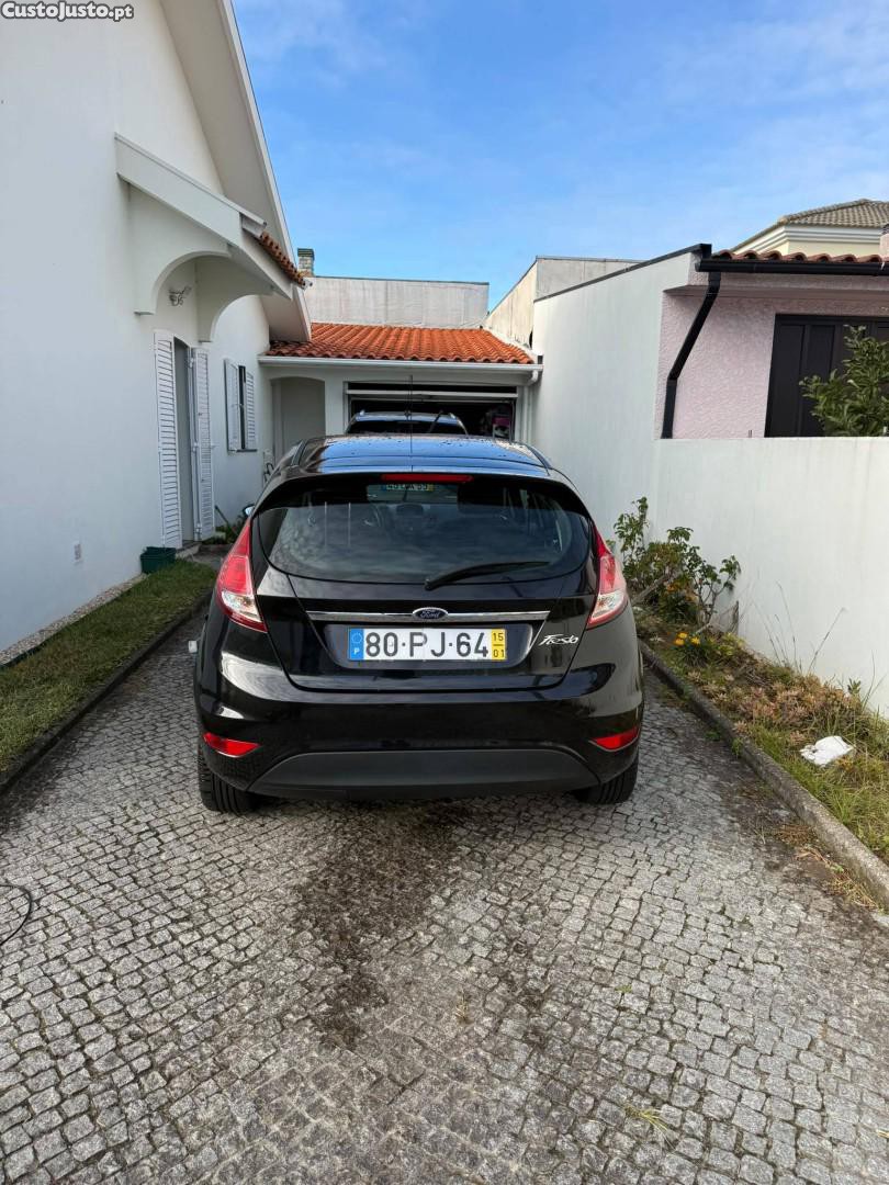 Ford Fiesta 1.5 TDCi TITANIUM — photo 2