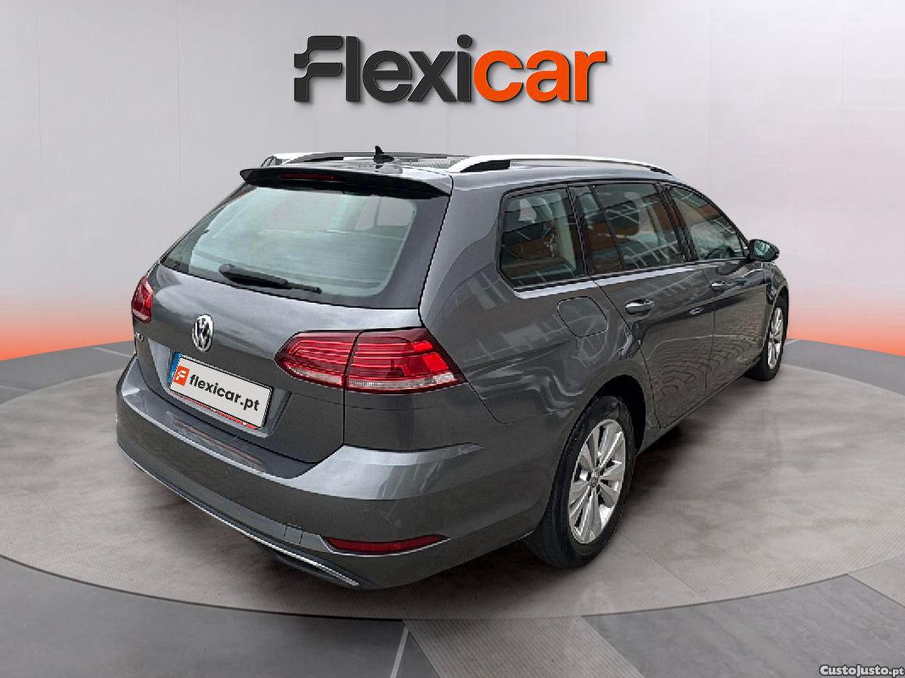 Volkswagen Golf Variant 1.6 TDi Confortline DSG — fotografia 10