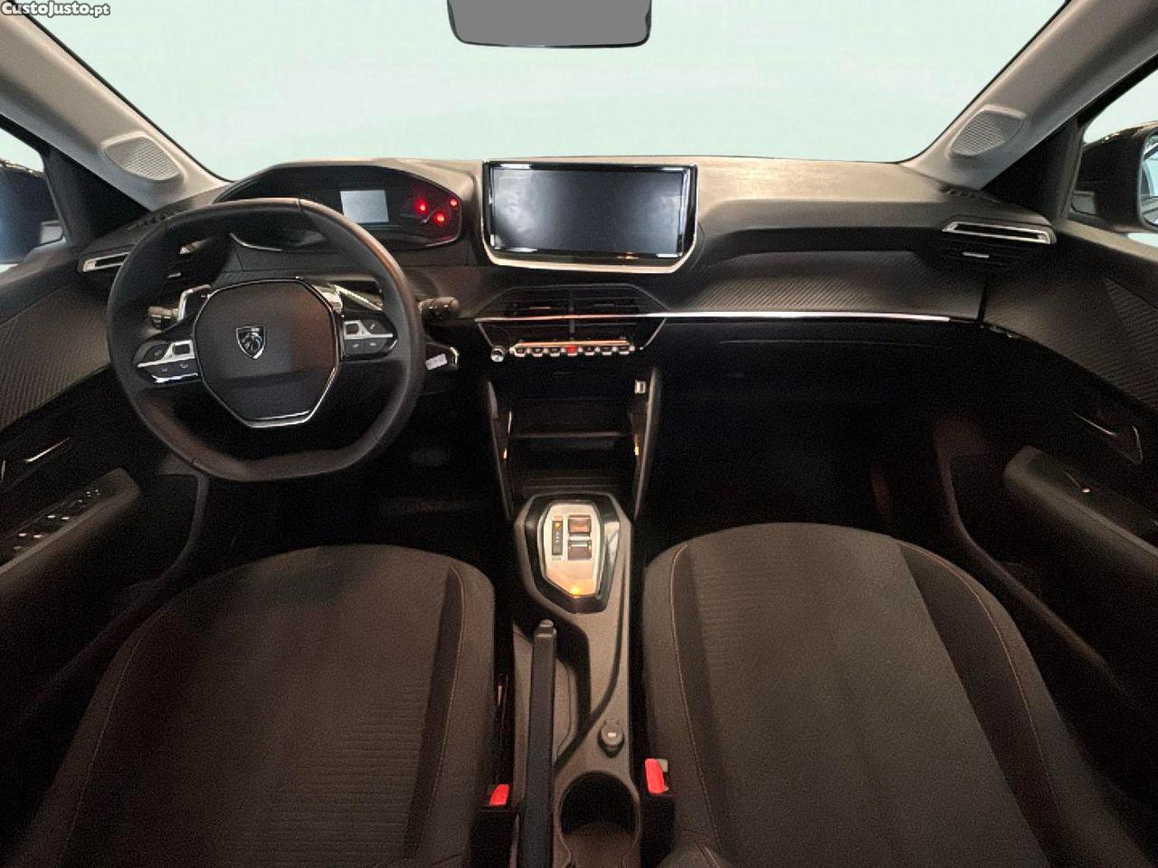 Peugeot 208 1.2 Hybrid Style e-DCS6 — fotografia 4