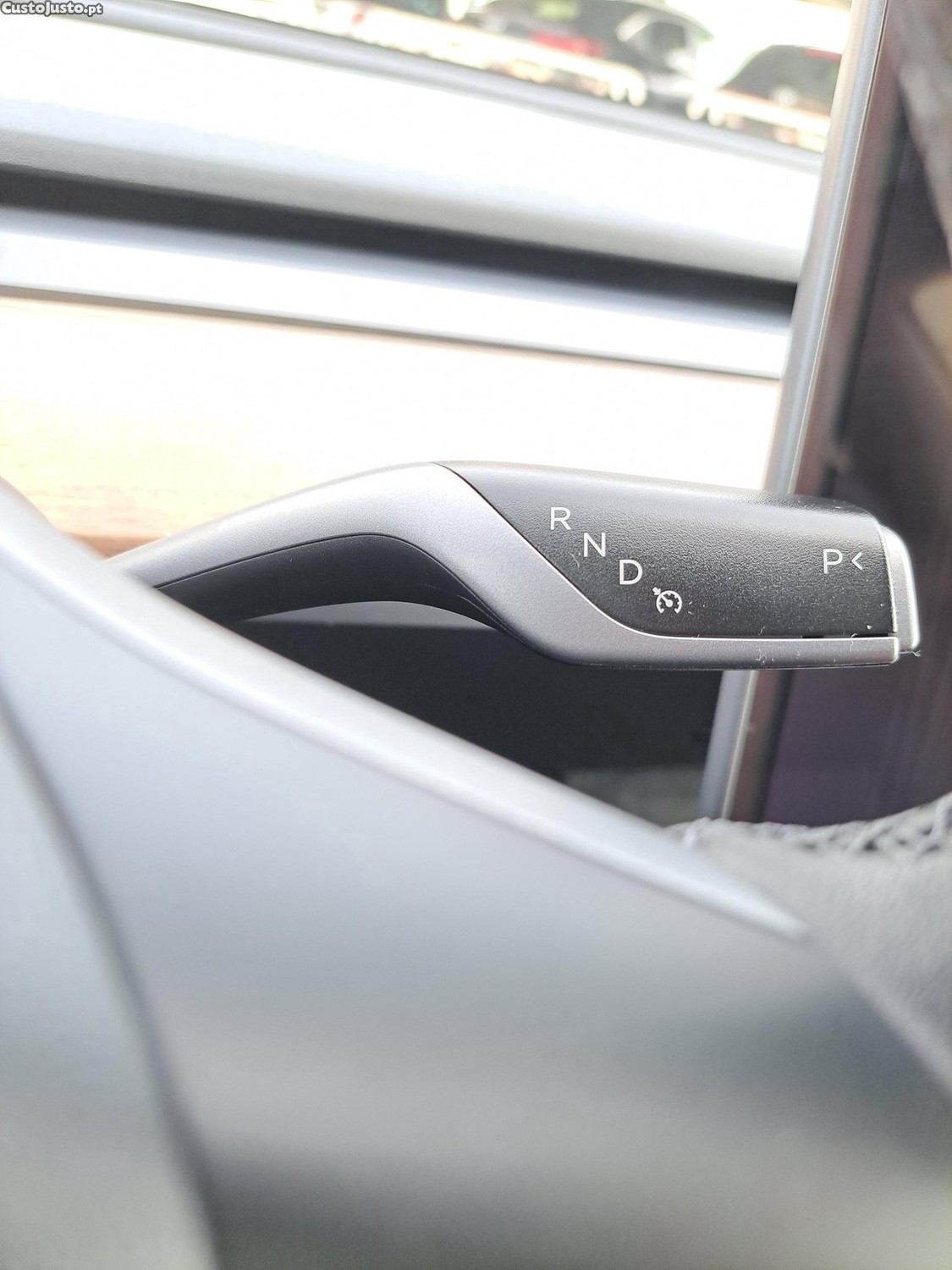 Tesla Model 3 Standard RWD Plus — fotografia 16