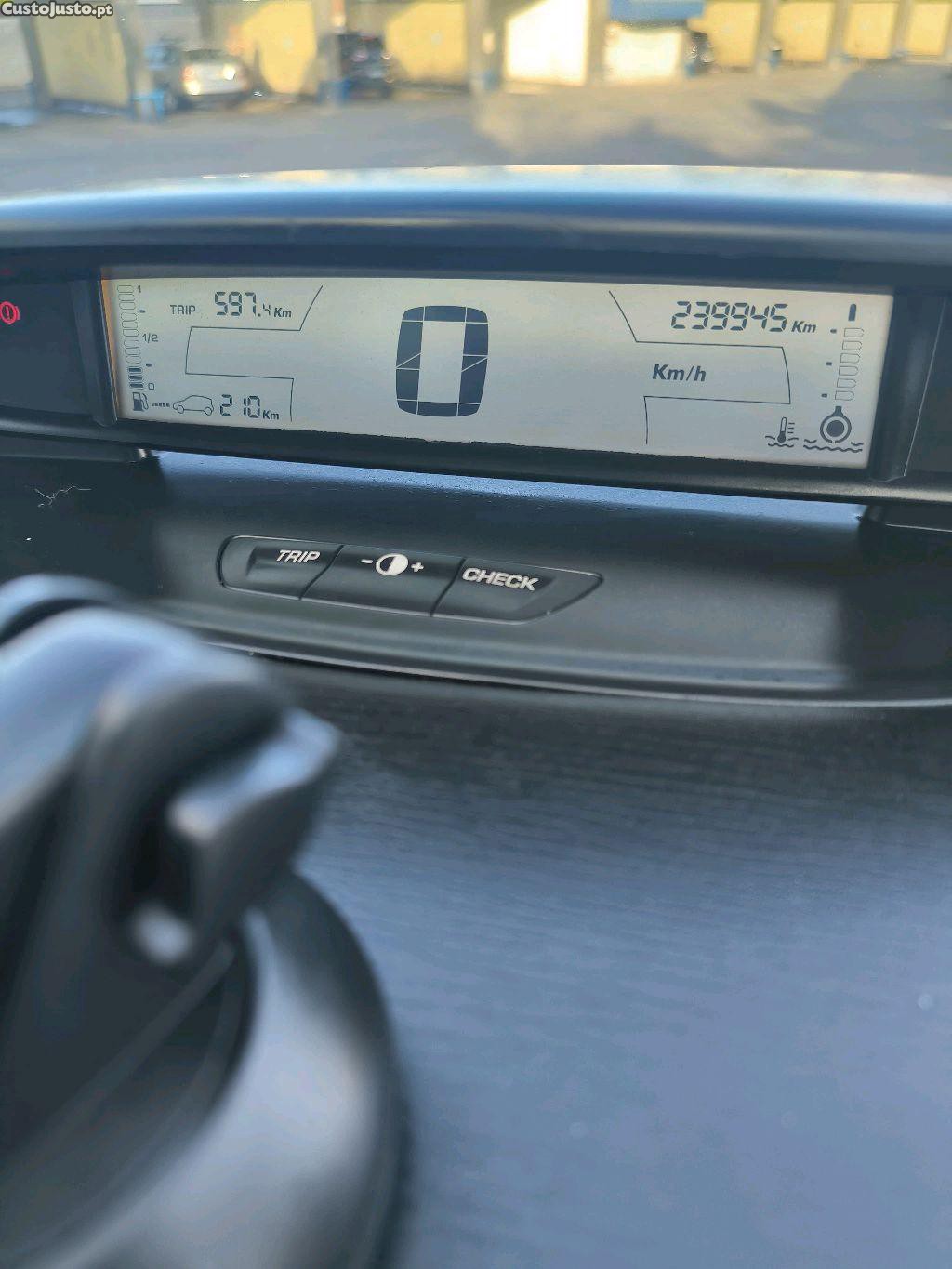 Citroën C4 HDI 1.6 110cv — fotografia 2
