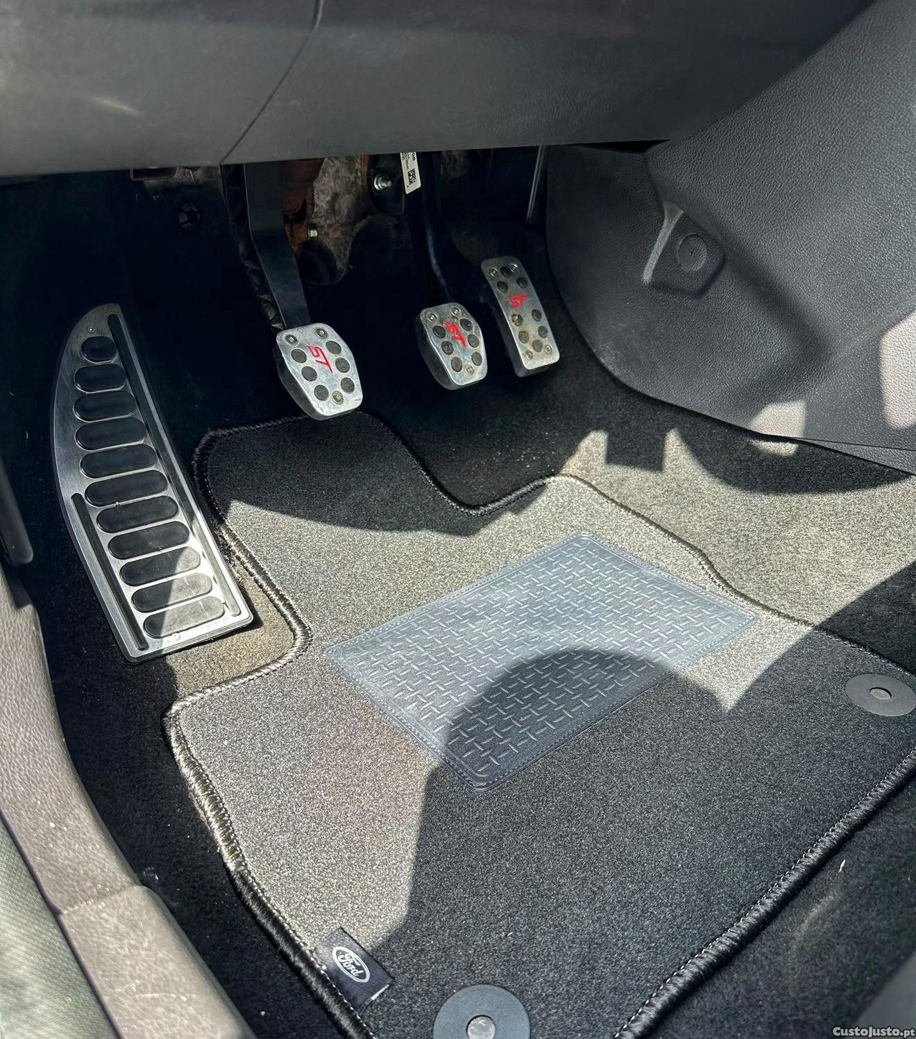 Ford Focus 1.6 Tdci sw — fotografia 6
