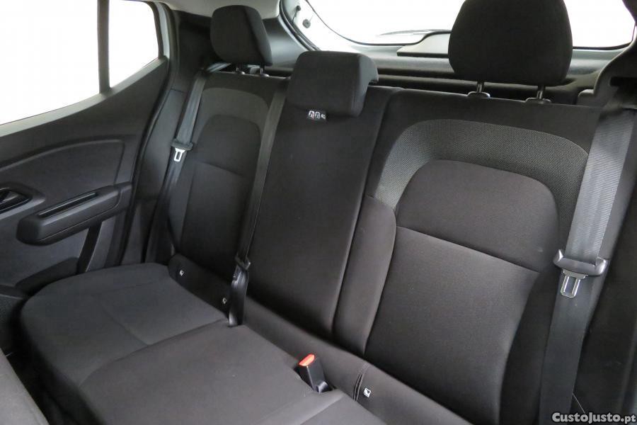 Dacia Sandero 1.0 SCe Essential — fotografia 15