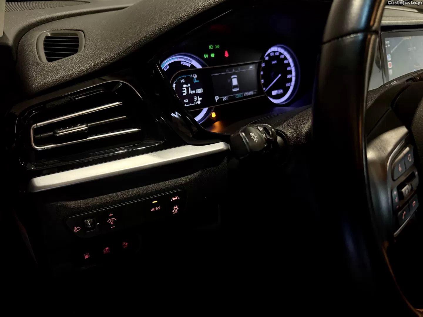Kia Niro 1.6 gdi phev urban — fotografia 5
