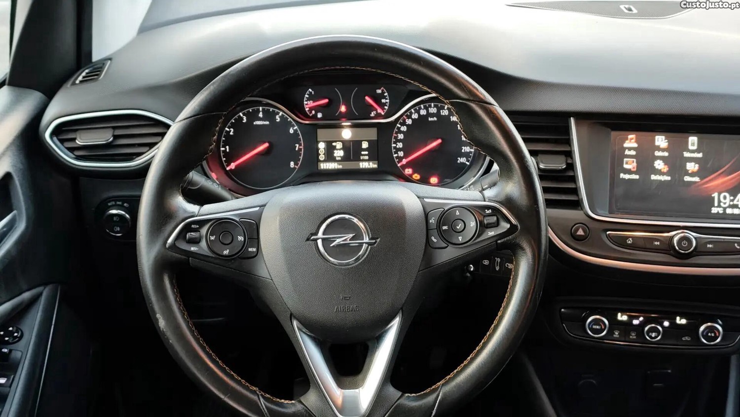 Opel Crossland X 1.2 Innovation FlexFuel — fotografia 2