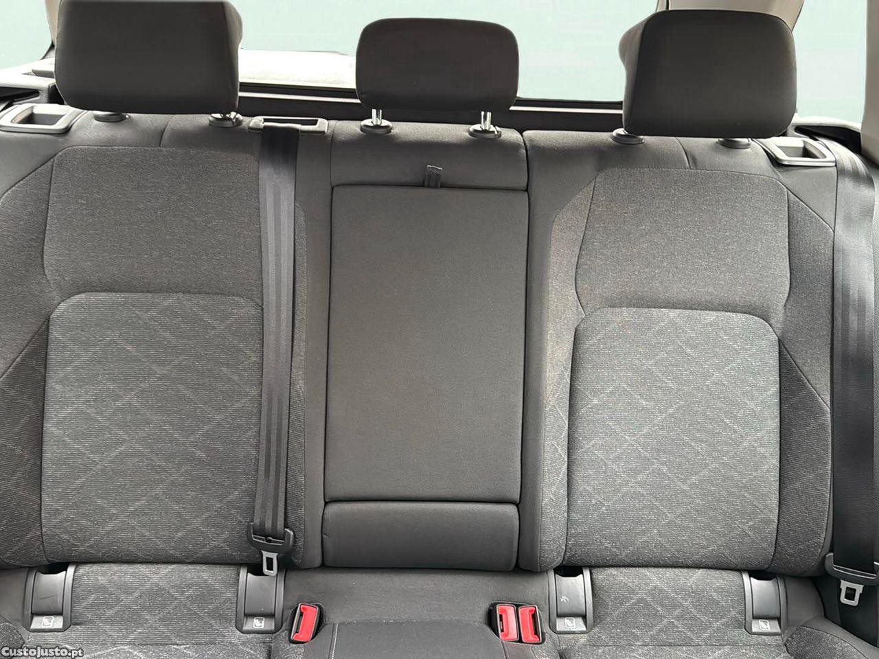 Volkswagen Golf Variant 2.0 TDi SCR Life — fotografia 3