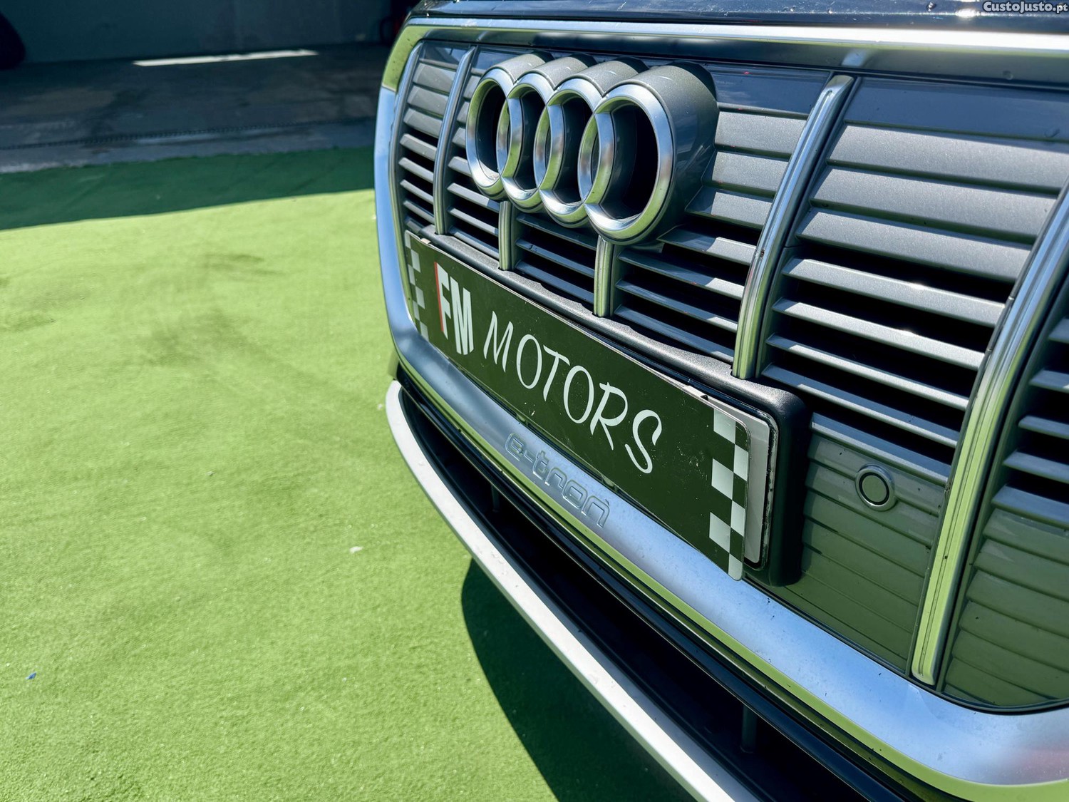 Audi e-tron 55 Advanced — fotografia 12