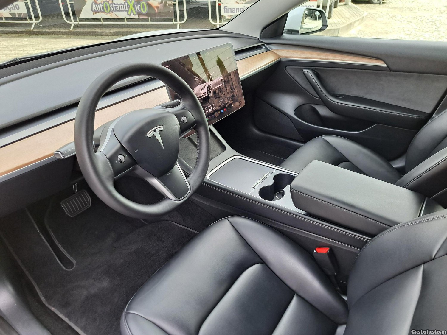Tesla Model 3 Standard RWD Plus — fotografia 21