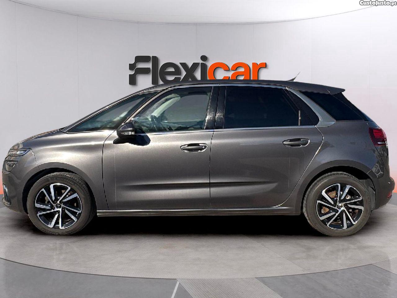 Citroën C4 Spacetourer 1.5 BlueHDi Shine — fotografia 13