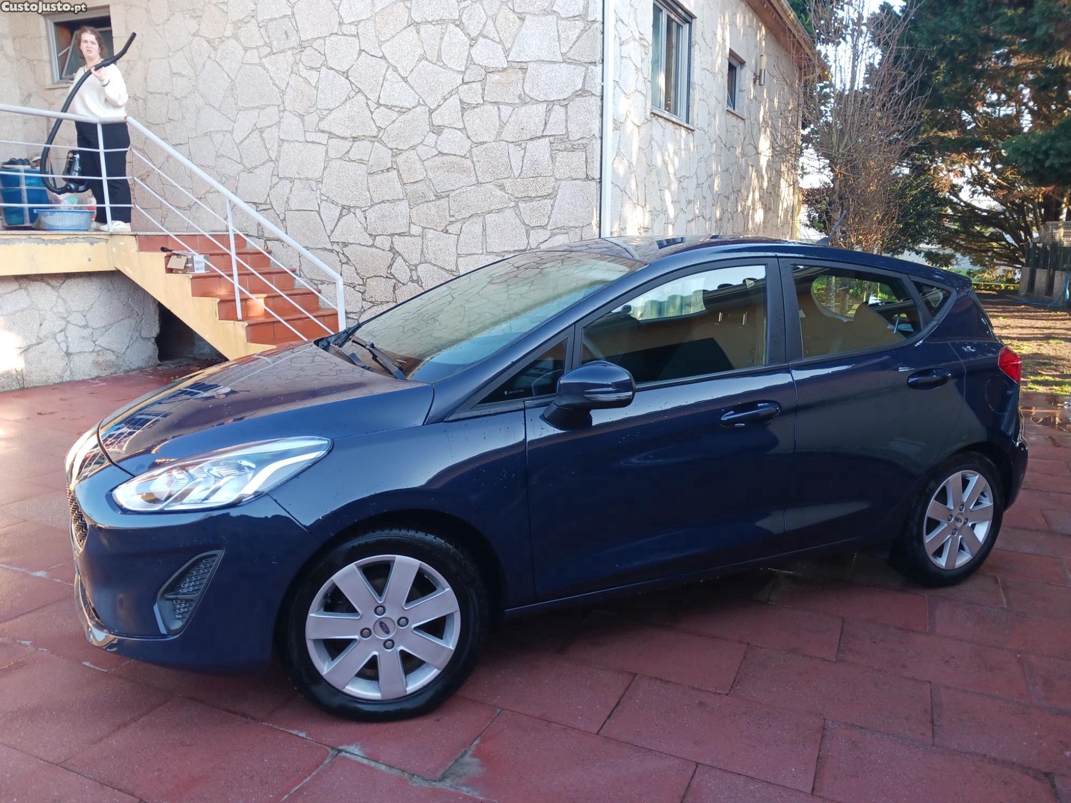 Ford Fiesta Active 1.5 tdci como novo — fotografia 6