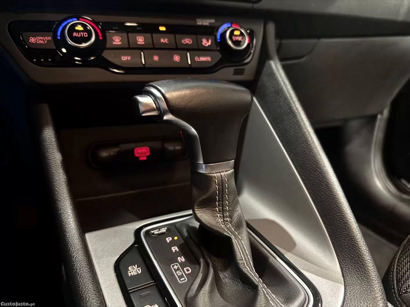 Kia Niro 1.6 gdi phev urban — fotografia 9