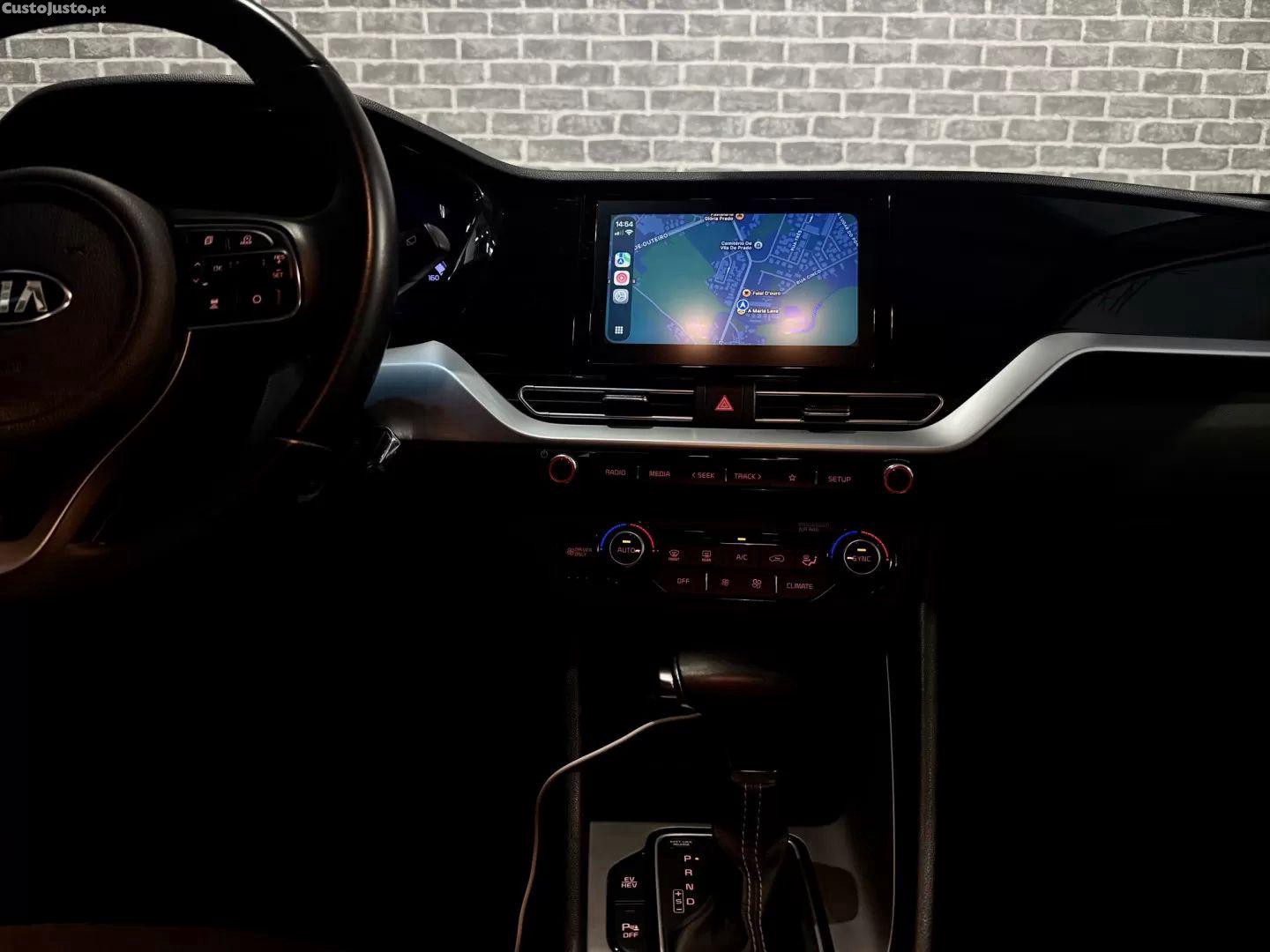 Kia Niro 1.6 gdi phev urban — fotografia 2