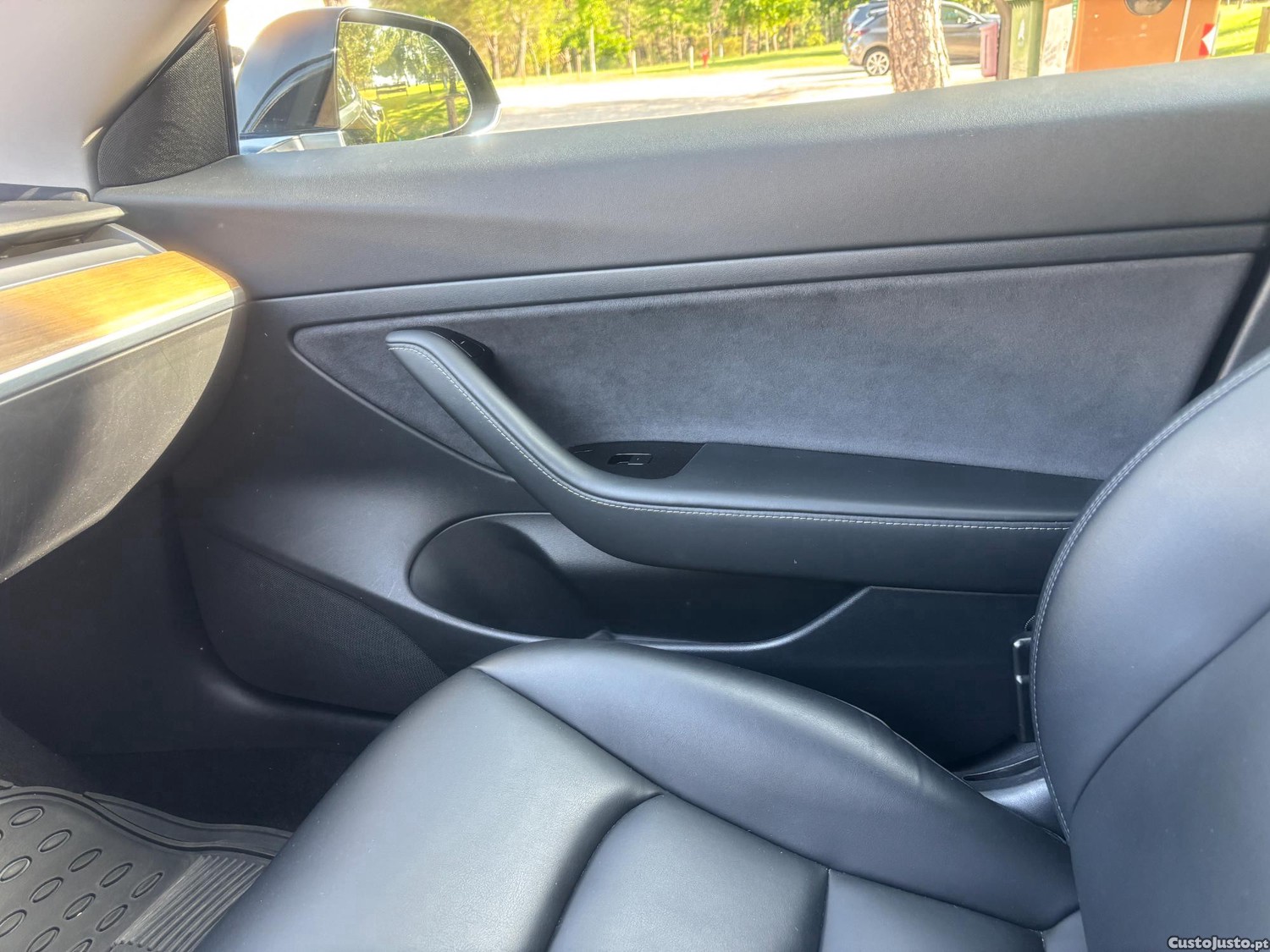 Tesla Model 3 standard range plus bateria LFP motor 320 cv — fotografia 2