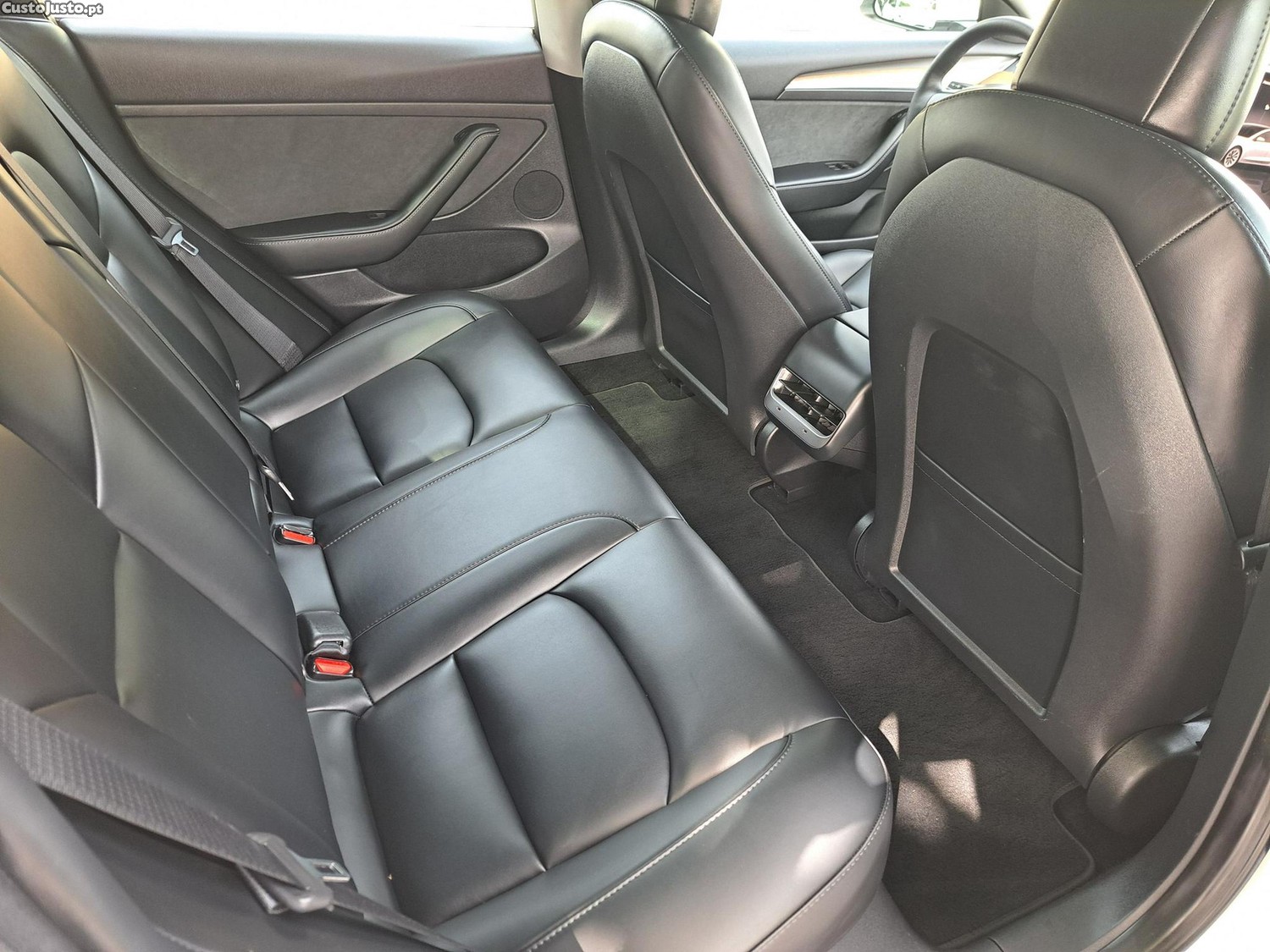 Tesla Model 3 Standard RWD Plus — fotografia 7