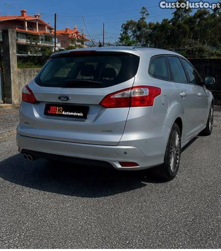 Ford Focus 1.6 Tdci sw — fotografia 10
