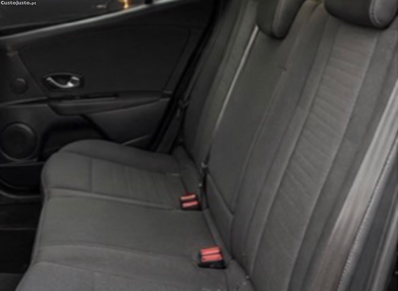 Renault Mégane 1.5 dci Sport Tourer — fotografia 5