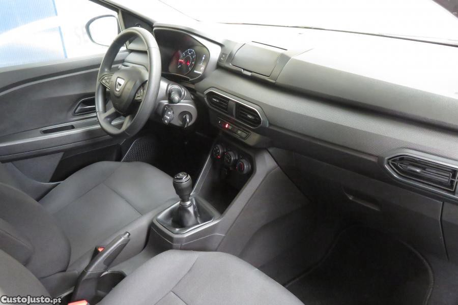 Dacia Sandero 1.0 SCe Essential — fotografia 19