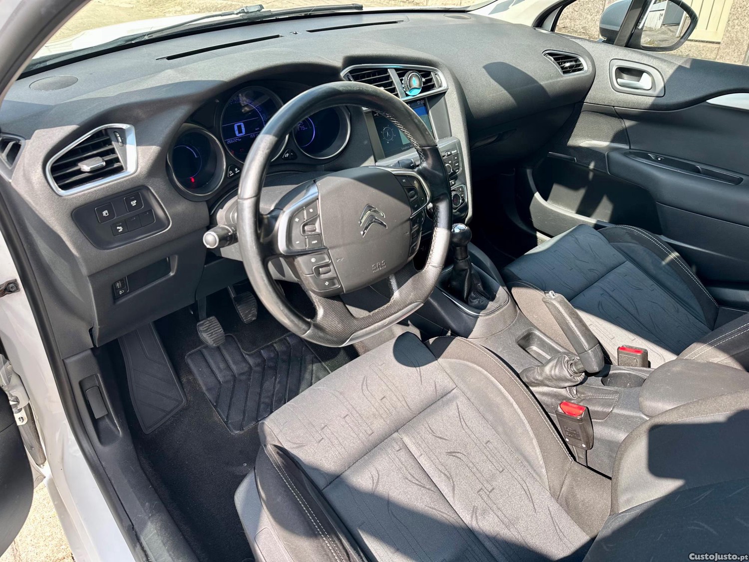 Citroën C4 HDi Exclusive. — fotografia 4