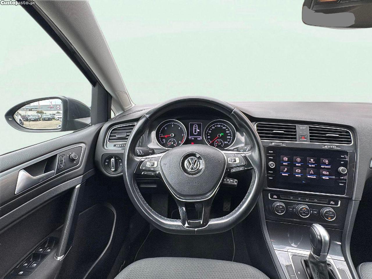 Volkswagen Golf Variant 1.6 TDi Confortline DSG — fotografia 6