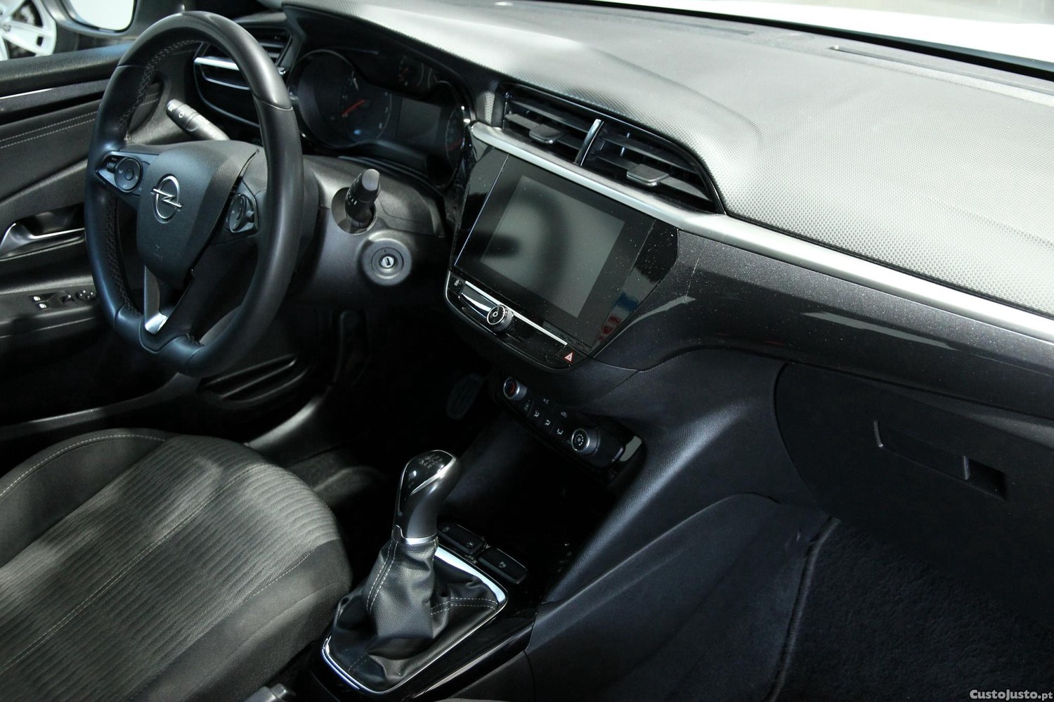 Opel Corsa 1.2 Business — fotografia 15