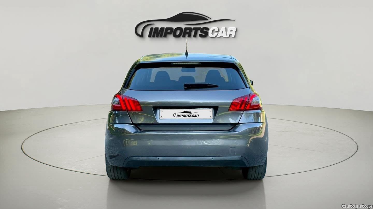 Peugeot 308 1.5 BlueHDi Active — fotografia 2