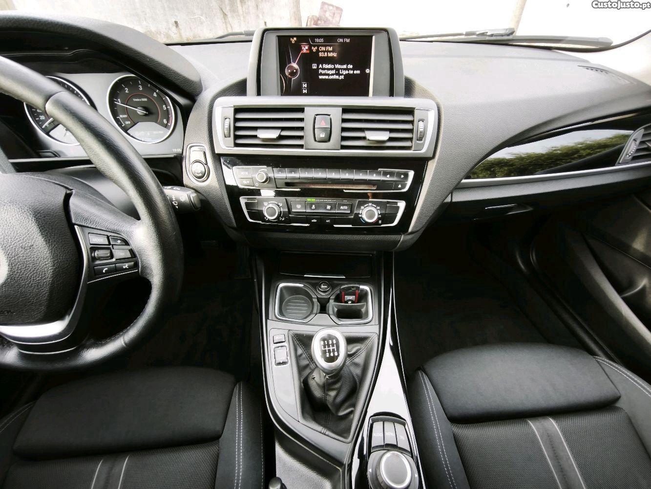 BMW 116 D Sport Line Efficient Dynamics — fotografia 3