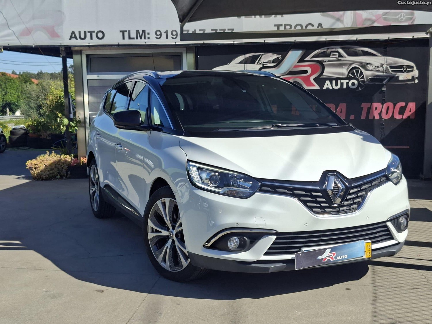 Renault Scénic Hybrid Assist - 18 — photo 2