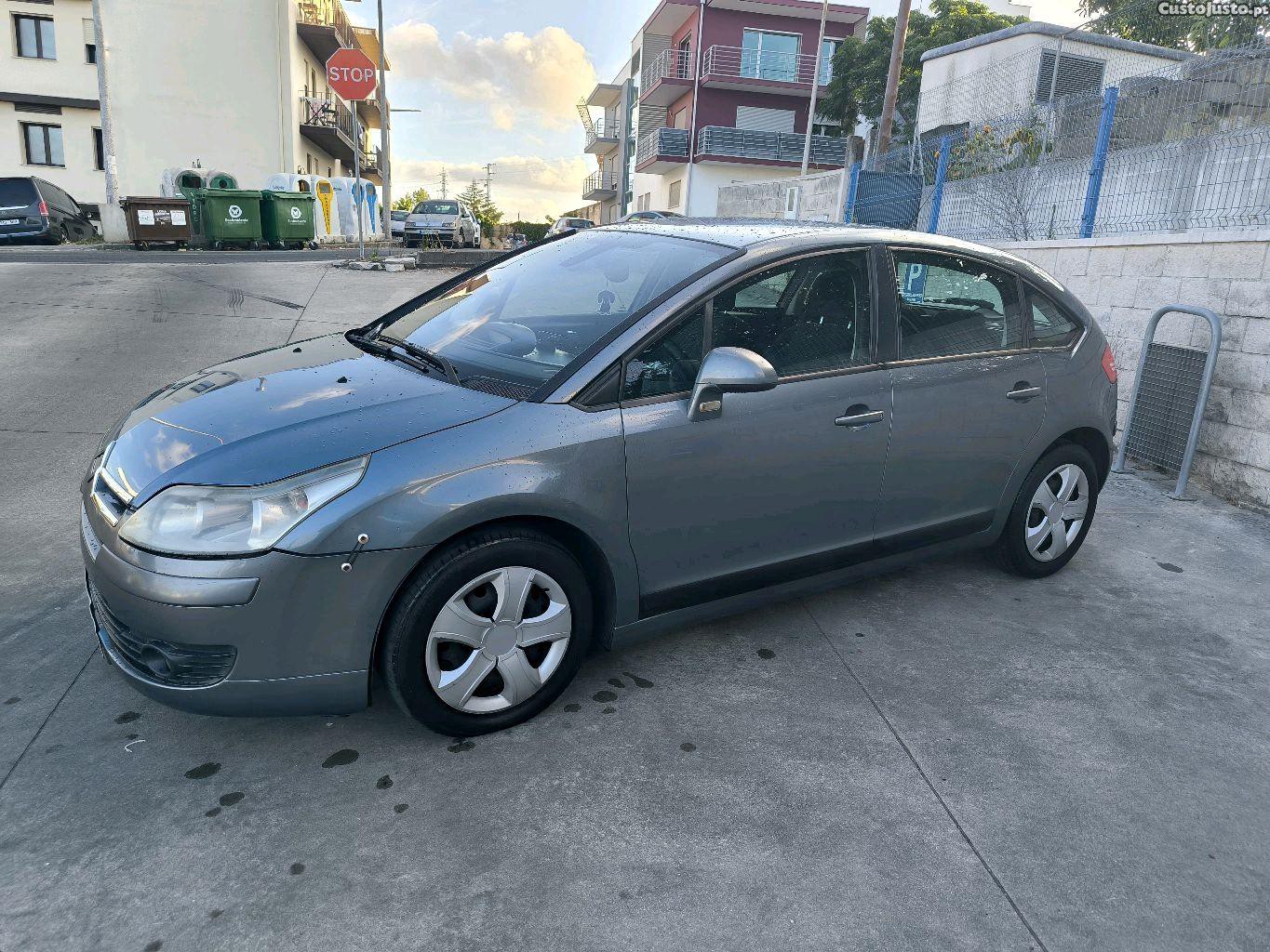 Citroën C4 HDI 1.6 110cv — fotografia 8