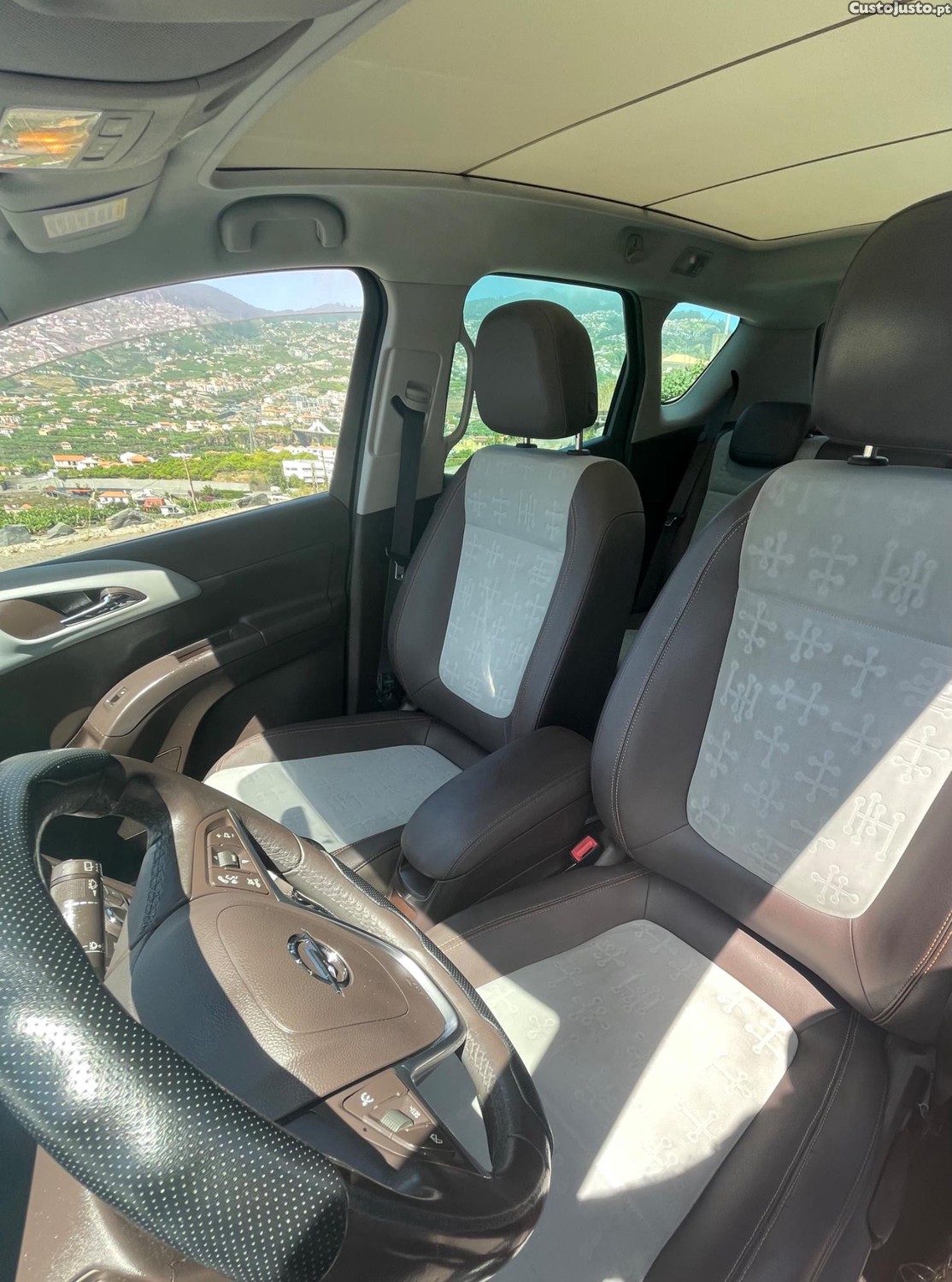Opel Meriva 1.3 cdti - Cosmo — fotografia 4
