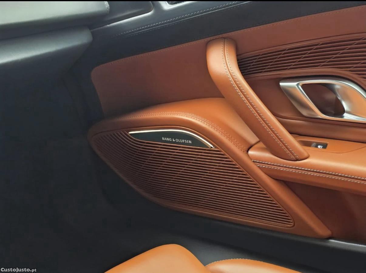 Audi R8 5.2 V10 — fotografia 2