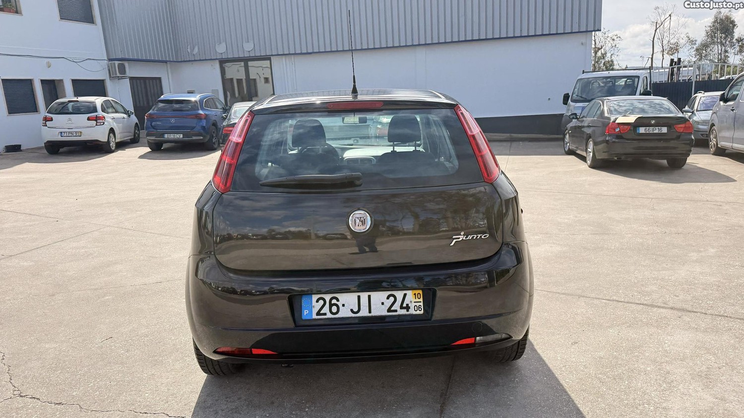 Fiat Punto 1.2 16V de 2010 — fotografia 10