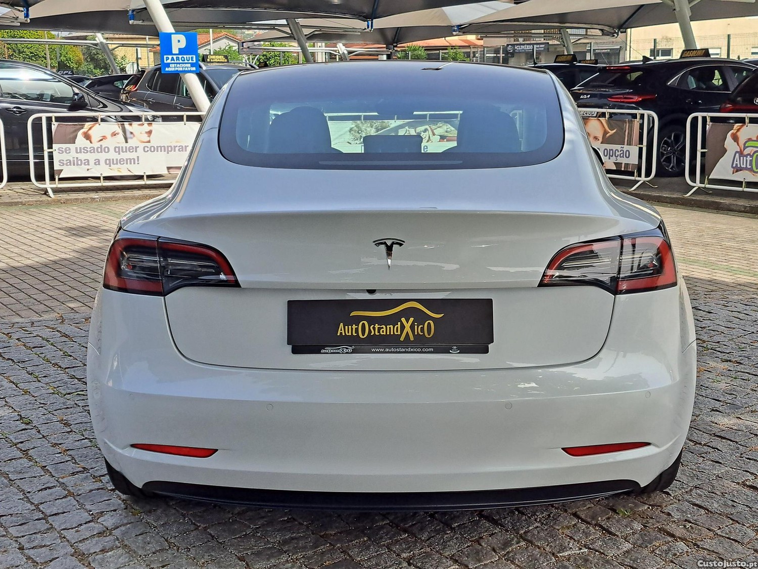 Tesla Model 3 Standard RWD Plus — fotografia 9