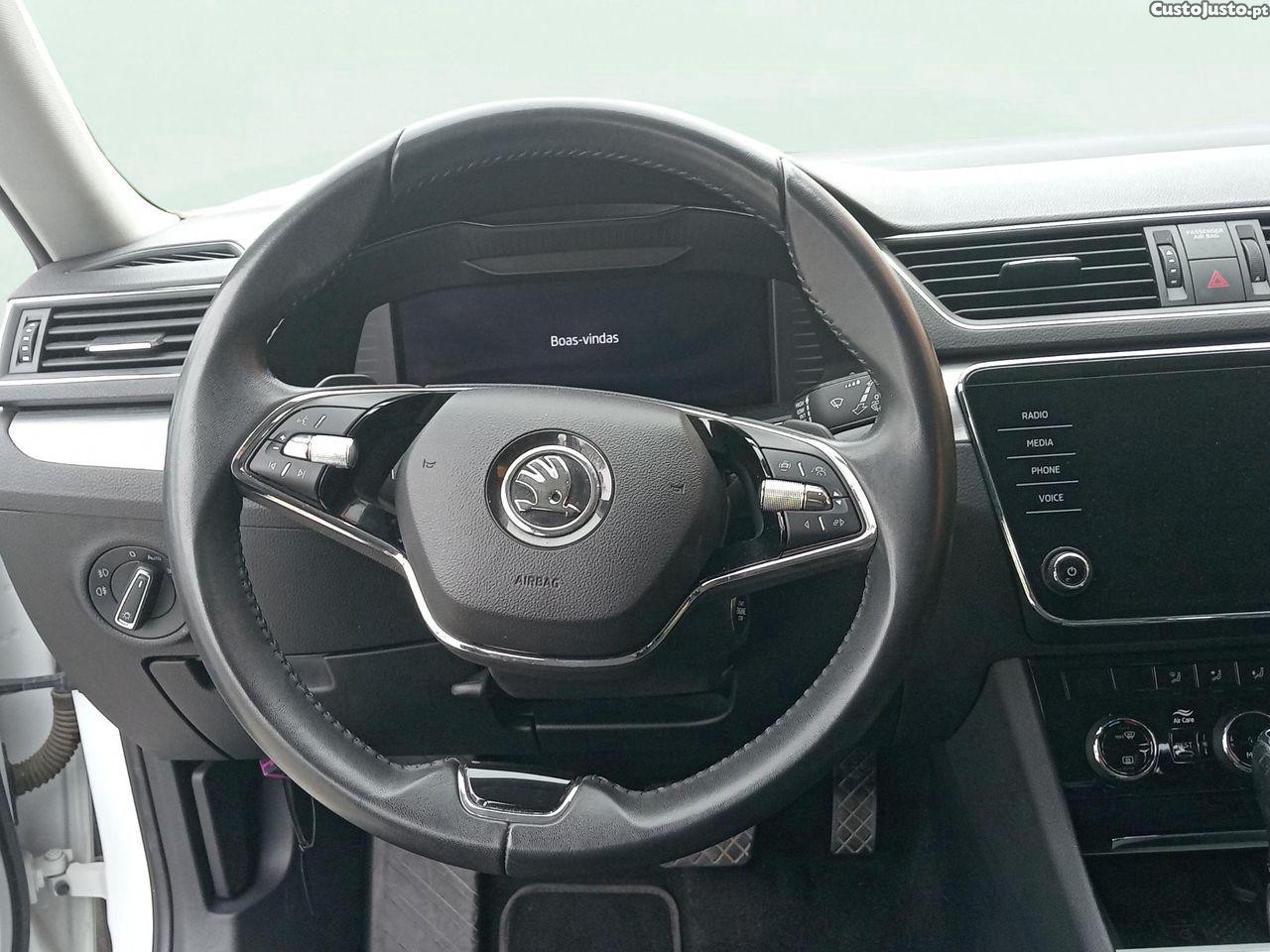 Skoda Superb Break 2.0 TDI Ambition DSG — fotografia 6