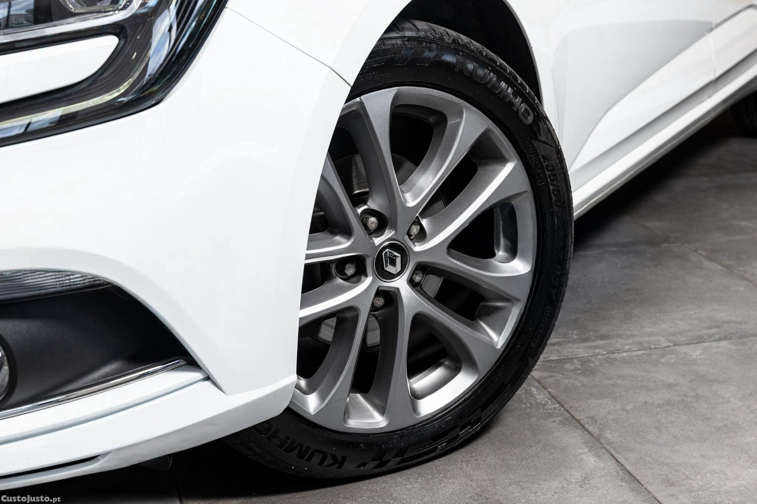 Renault Mégane Sport Tourer 1.5 dCi Limited EDC — fotografia 17