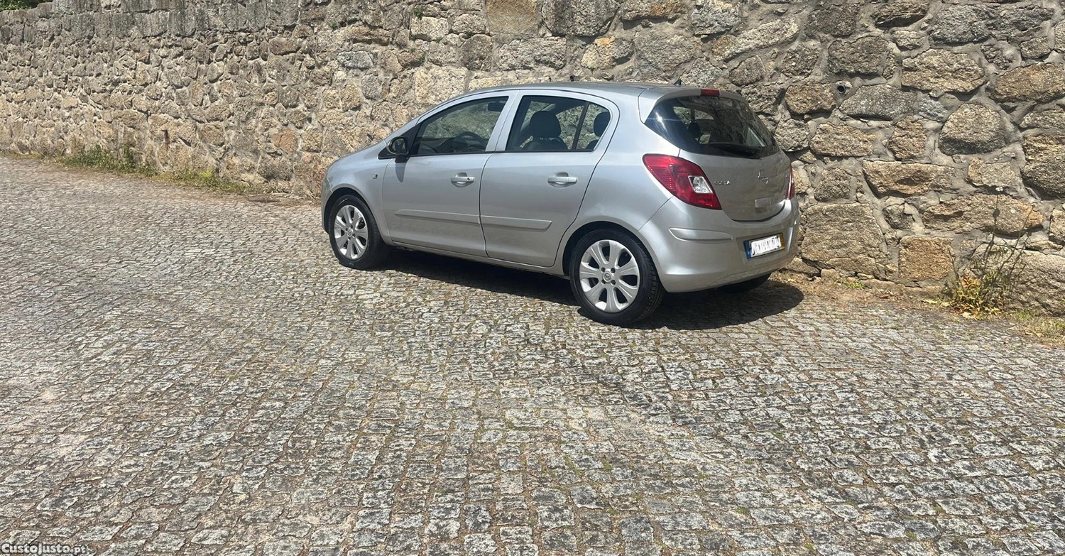 Opel Corsa 1.3 cdti Enjoy — fotografia 7