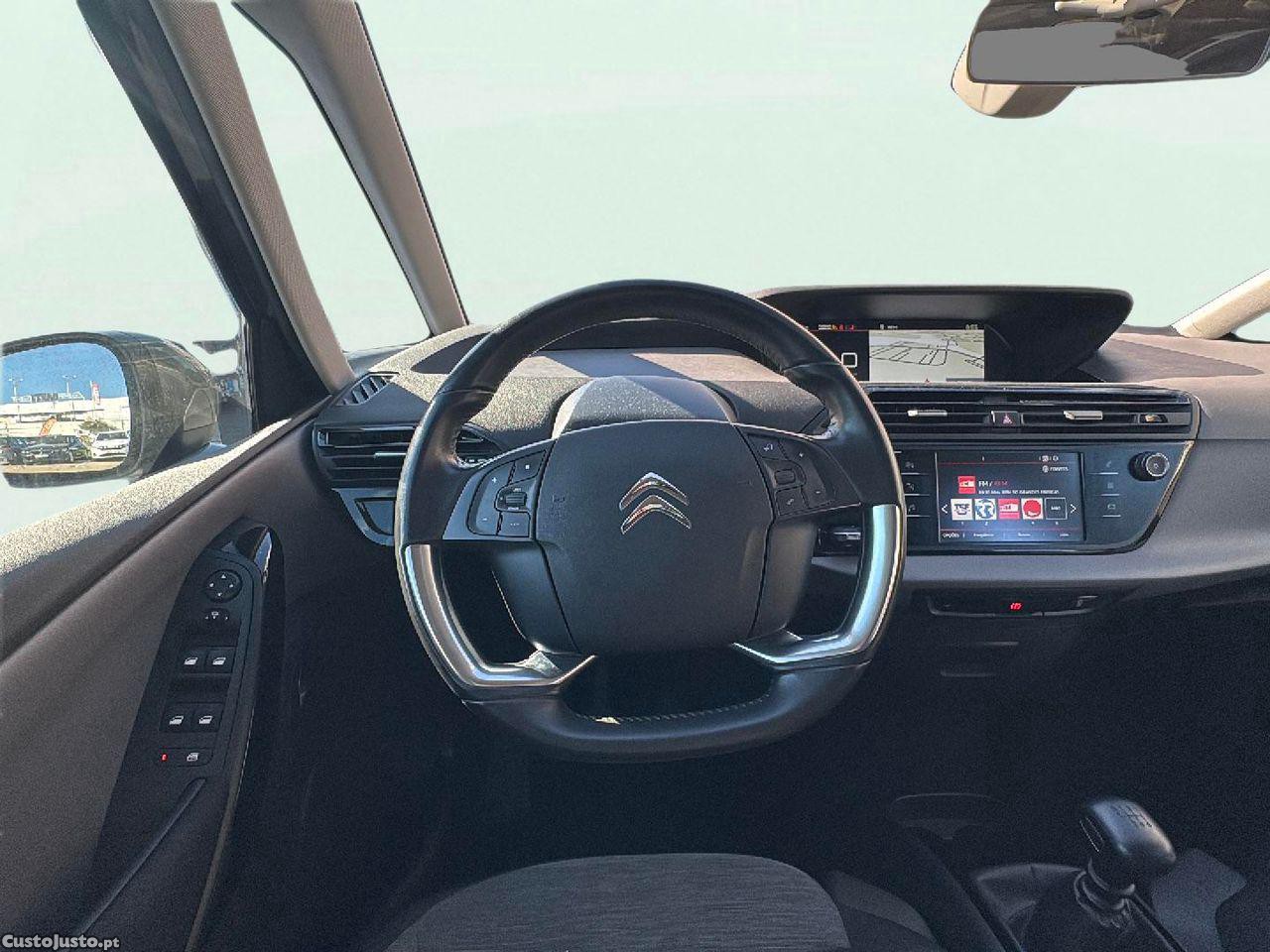 Citroën C4 Spacetourer 1.5 BlueHDi Shine — fotografia 6