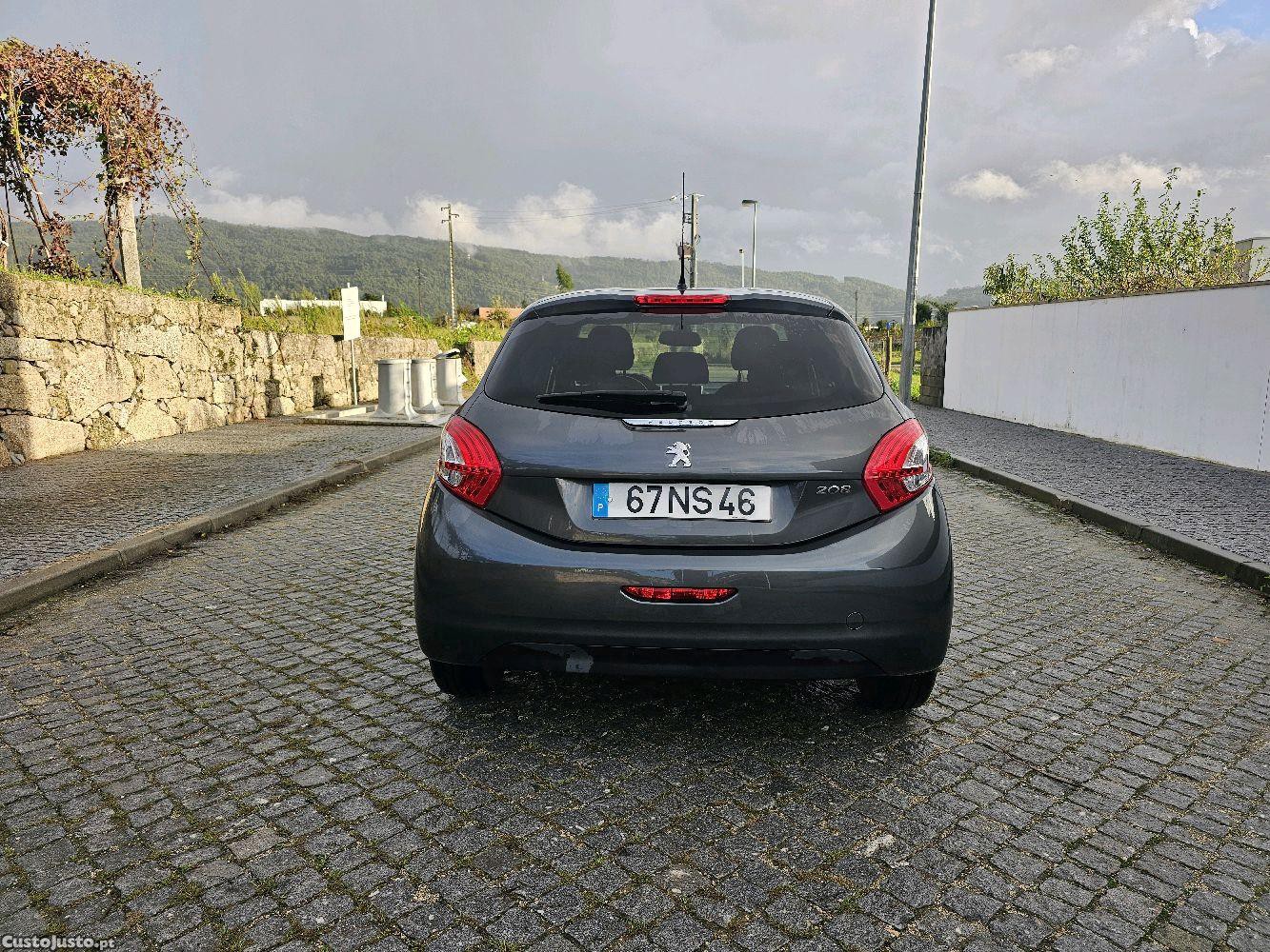 Peugeot 208 1.2 Active — fotografia 7