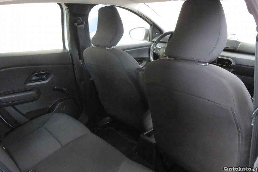Dacia Sandero 1.0 SCe Essential — fotografia 14