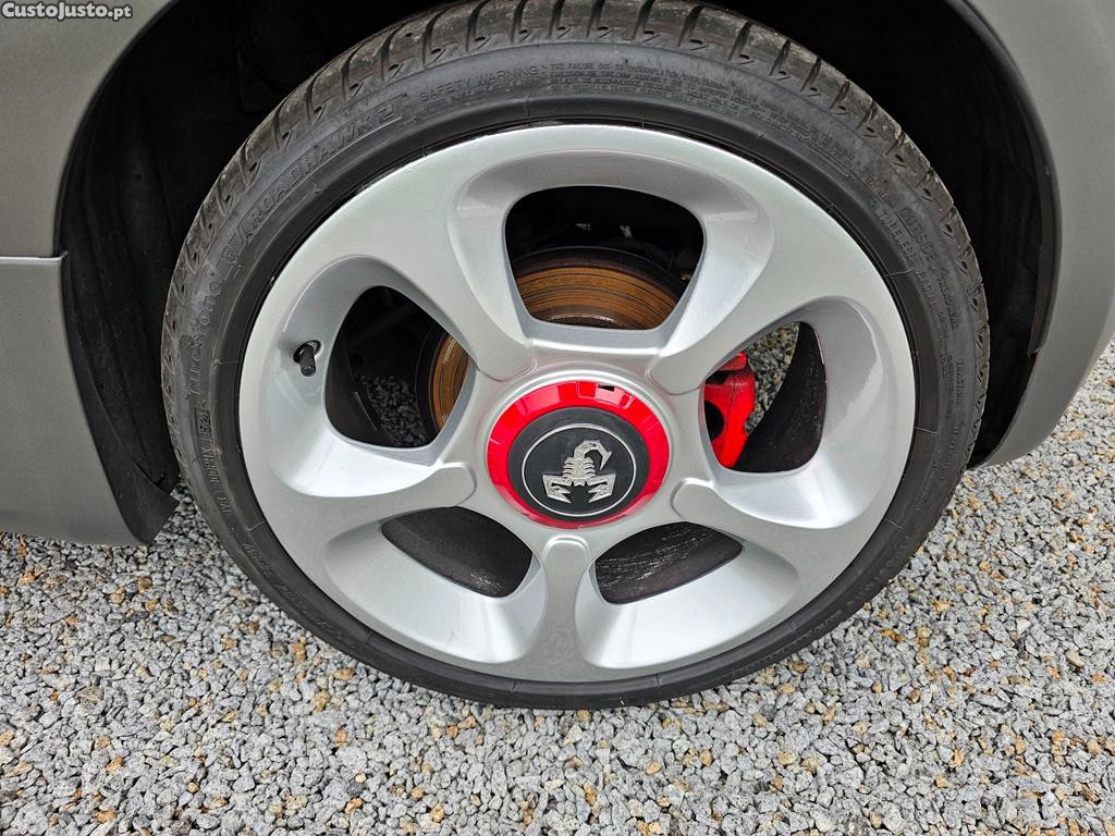 Abarth 500 CAbrio 1.4Tjet 140cv CX/Auto 05/2012 — fotografia 13